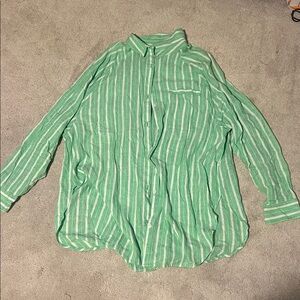 size medium aerie white and green button up long sleeve